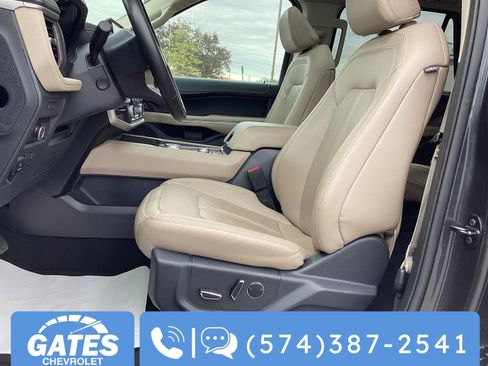 Used 2024 Ford Expedition Max Limited AWD/4WD image 19