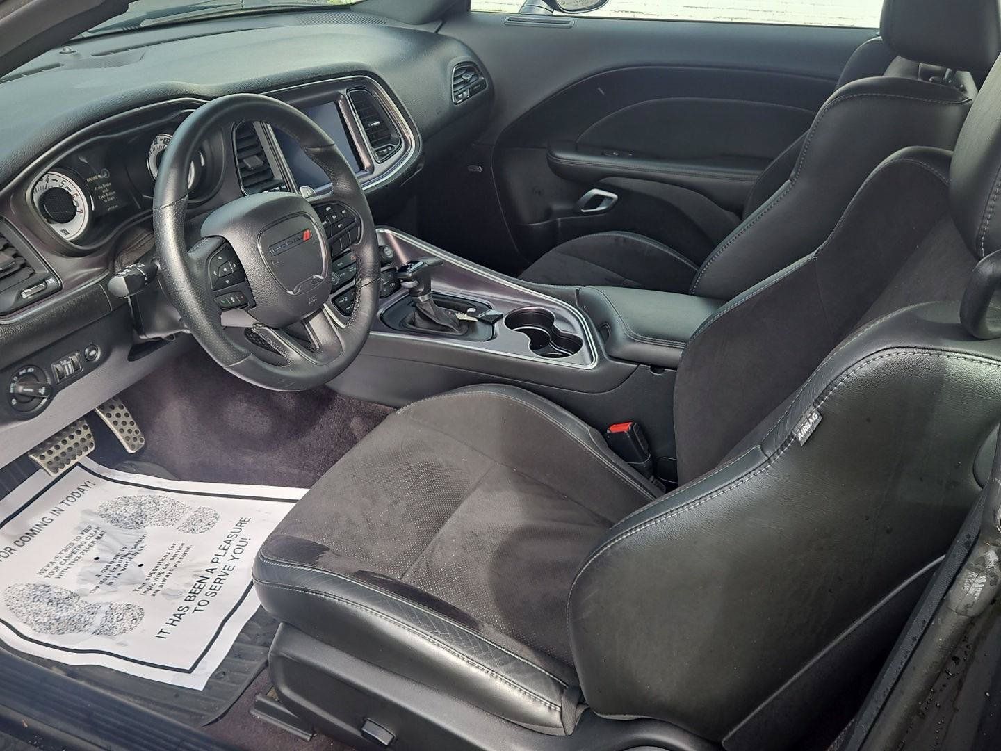 Used 2018 Dodge Challenger R/T Plus RWD image 8