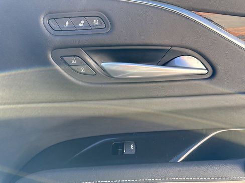 Used 2023 Cadillac Escalade Premium Luxury w/ LPO, Floor Liner Package image 39