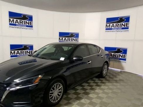 Used 2024 Nissan Altima 2.5 S image 6