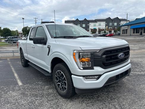 Used 2022 Ford F150 XLT w/ Equipment Group 302A High AWD/4WD image 3