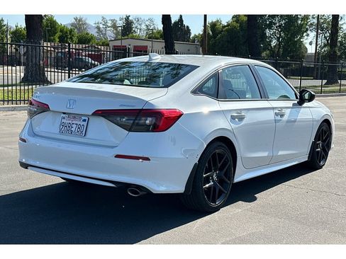 Used 2023 Honda Civic Sport image 6