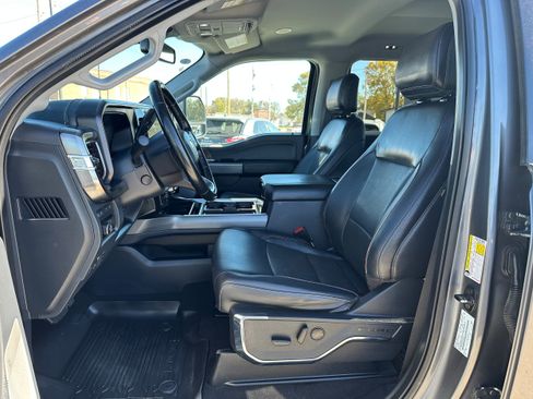 Used 2023 Ford F250 Lariat w/ Lariat Ultimate Package image 11