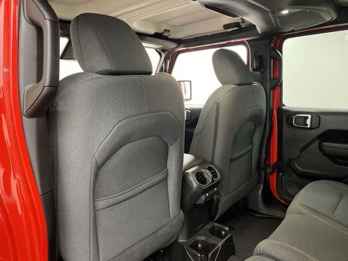 Used 2025 Jeep Wrangler Sport S AWD/4WD image 15
