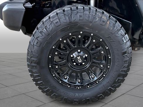 Used 2017 Jeep Wrangler Unlimited Sport w/ Quick Order Package 24S image 11