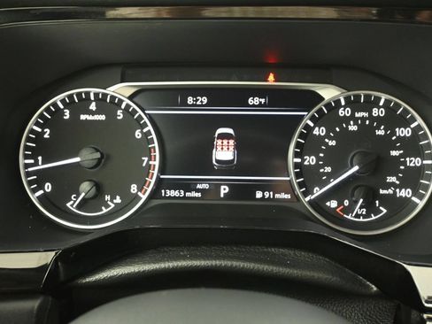 Used 2023 Nissan Pathfinder SL w/ Lighting Package (N92) AWD/4WD image 33