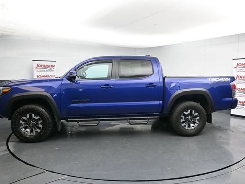 Used 2023 Toyota Tacoma TRD Off-Road w/ Technology Package AWD/4WD image 5