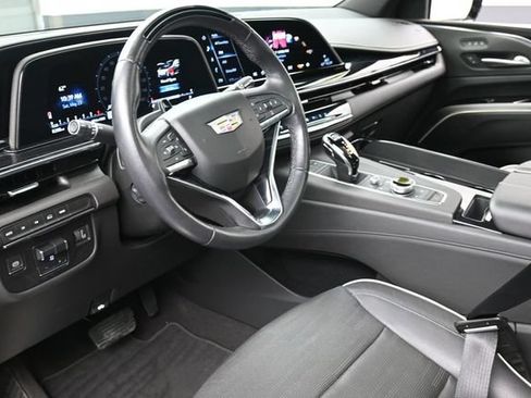 Used 2024 Cadillac Escalade Sport AWD/4WD image 14