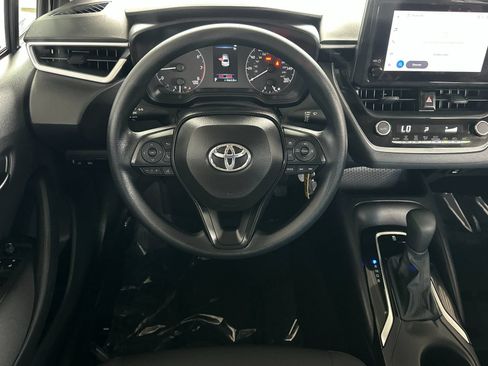 Used 2025 Toyota Corolla LE FWD image 13
