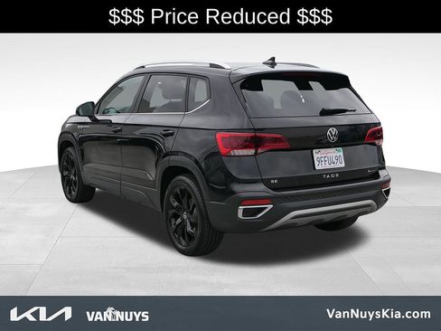 Used 2023 Volkswagen Taos SE w/ Panoramic Sunroof Package AWD/4WD image 37