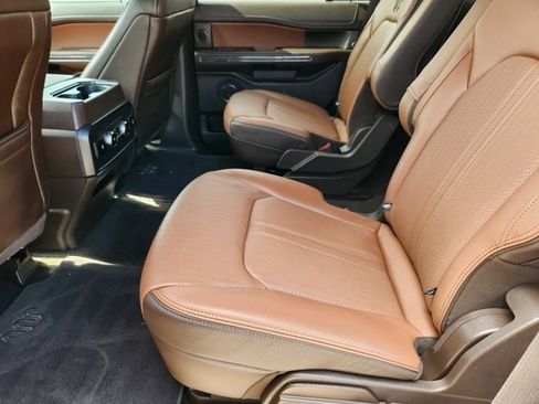 Used 2024 Ford Expedition King Ranch image 30