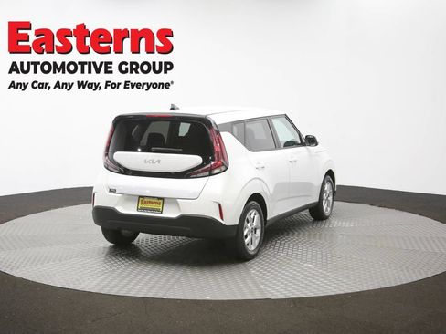 Used 2024 Kia Soul LX w/ Option Group 015 FWD image 39