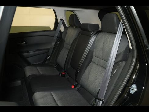 Used 2025 Nissan Rogue SV AWD/4WD image 27