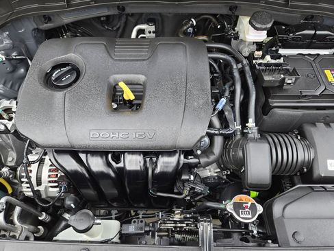 Certified 2025 Kia Soul LX FWD image 30