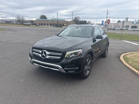 Used 2018 Mercedes-Benz GLC 300 image 11