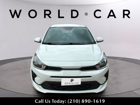Used 2023 Kia Rio LX FWD image 4