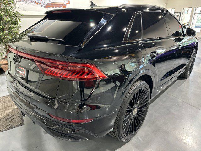 Used 2020 Audi Q8 Prestige AWD/4WD image 2