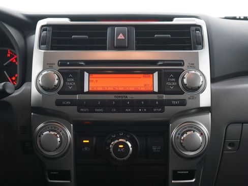 Used 2011 Toyota 4Runner SR5 w/ Premium Pkg w/Leather AWD/4WD image 16