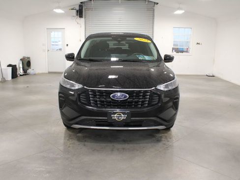 Used 2023 Ford Escape Active w/ Tech Pack #2 image 3