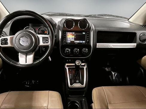 Used 2014 Jeep Compass Limited w/ Sun/Sound Group FWD image 9