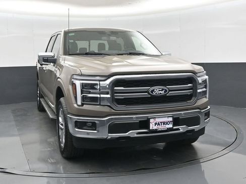 Used 2025 Ford F150 Lariat w/ Equipment Group 501A Mid AWD/4WD image 10