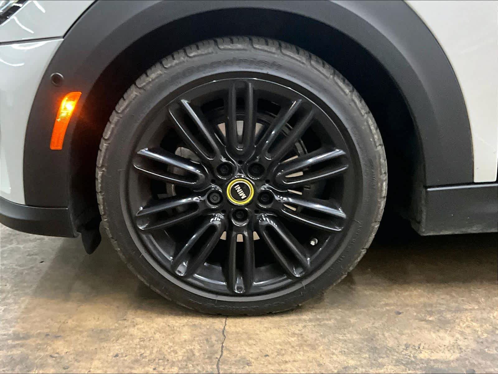 Used 2023 MINI Cooper SE FWD image 13