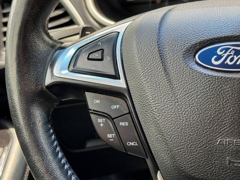 Used 2020 Ford Edge SEL w/ Cold Weather Package AWD/4WD image 25