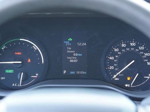 Certified 2024 Toyota Sienna LE image 19