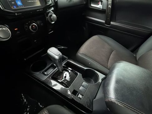 Used 2019 Toyota 4Runner TRD Off-Road AWD/4WD image 14