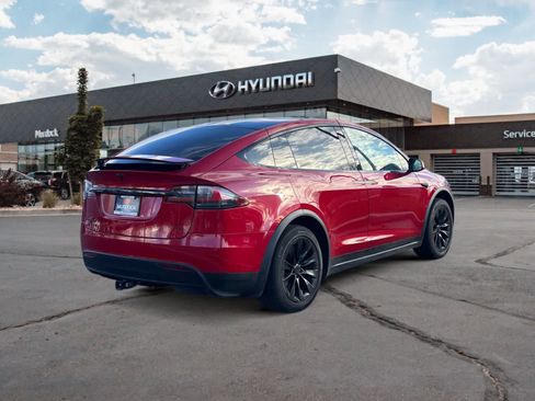 Used 2017 Tesla Model X 100D image 5