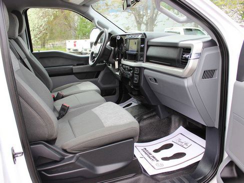 Used 2023 Ford F350 XLT w/ FX4 Off-Road Package image 16