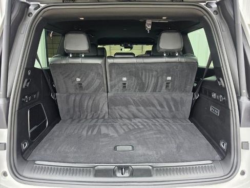 Used 2025 Jeep Wagoneer Series II w/ 8-Passenger Seating Package AWD/4WD image 34