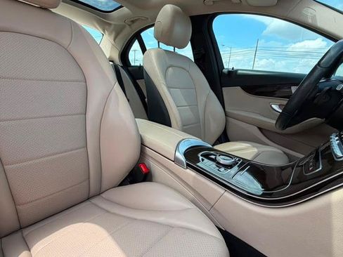 Used 2018 Mercedes-Benz C 300 4MATIC Sedan image 36