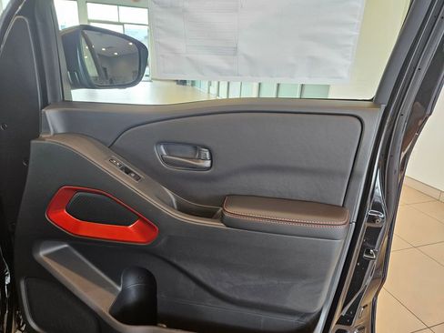 New 2026 Nissan Frontier PRO-4X w/ Pro-4x Convenience Package image 26