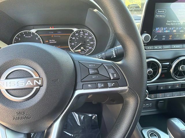 Used 2025 Nissan Sentra SV FWD image 29