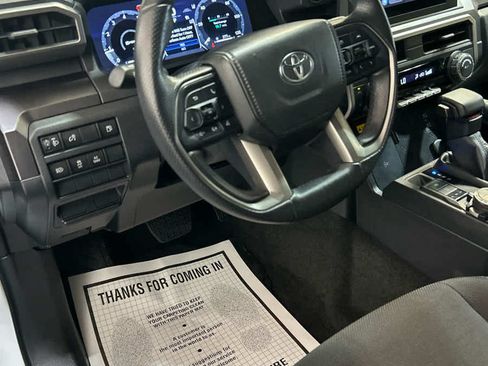 Used 2025 Toyota 4Runner TRD Off-Road AWD/4WD image 8