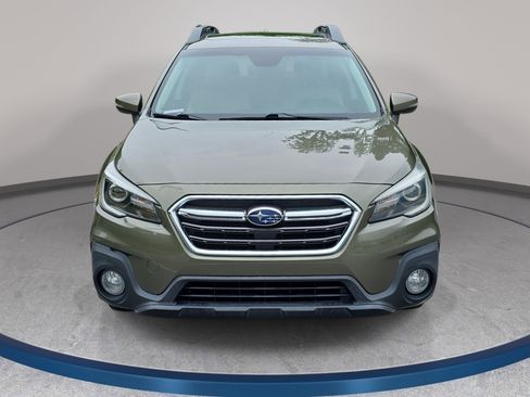 Used 2019 Subaru Outback 2.5i Limited AWD/4WD image 2