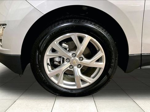 Used 2021 Chevrolet Equinox LT AWD/4WD image 12