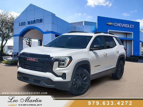 Used 2026 GMC Terrain Elevation w/ Elevation Premium Package FWD image 1
