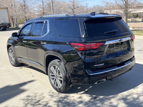 Used 2023 Chevrolet Traverse High Country w/ LPO, Floor Liner Package image 8