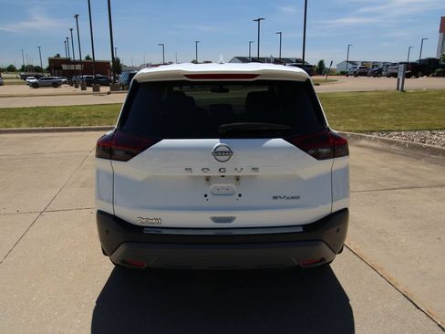 Used 2023 Nissan Rogue SV AWD/4WD image 13