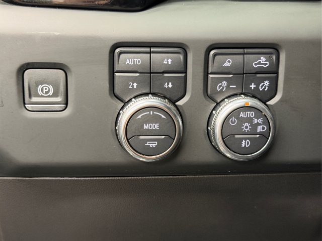 Used 2024 GMC Sierra 1500 Denali w/ Denali Reserve Package AWD/4WD image 13