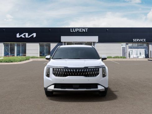 New 2026 Kia Carnival EX FWD image 3