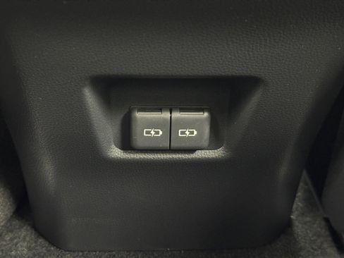 Used 2022 Toyota RAV4 XLE image 29