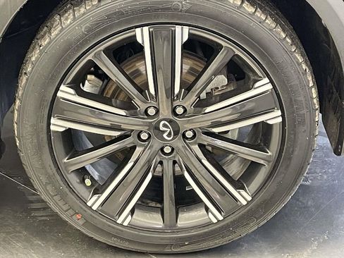 Used 2021 INFINITI QX50 Luxe w/ Appearance Package image 14