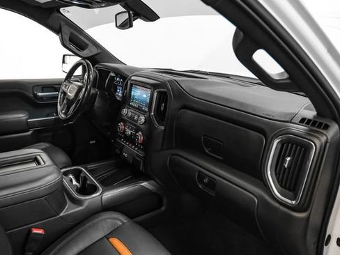 Used 2021 GMC Sierra 1500 AT4 w/ AT4 Preferred Package AWD/4WD image 18