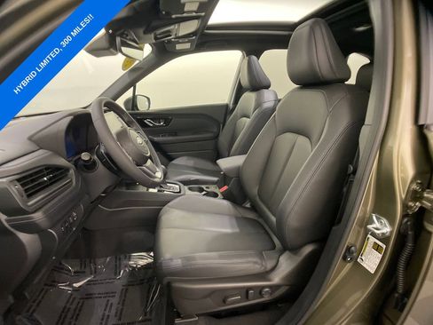 Certified 2025 Subaru Forester Limited image 9