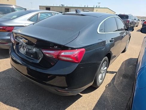 Used 2022 Chevrolet Malibu LT FWD image 2
