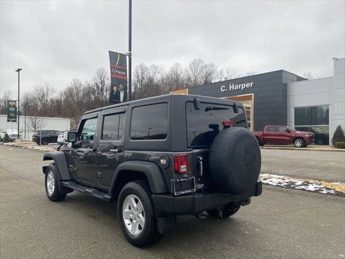 Certified 2018 Jeep Wrangler Unlimited Sport S image 4