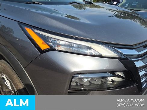 Used 2024 Nissan Rogue SV FWD image 20